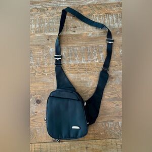 Adjustable Travelon Travel Black Crossbody Bag with Several Zipper Compartments